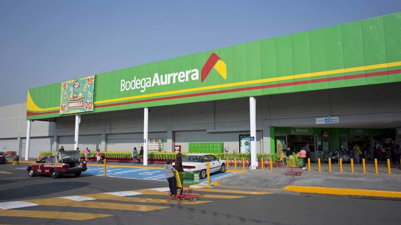 What are the features of the Cash contact filter and the significance of number screening?